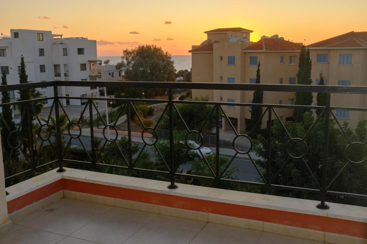 Ifestos Kings Resort Appartment Paphos Exterior foto